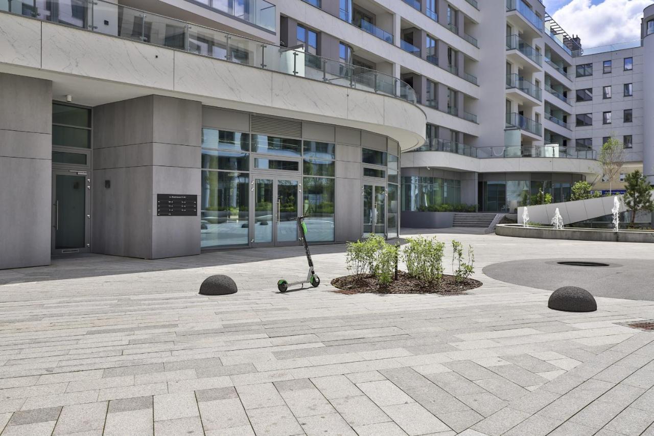 Plac Unii Apartment Gdynia City Centre By Noclegi Renters Luaran gambar