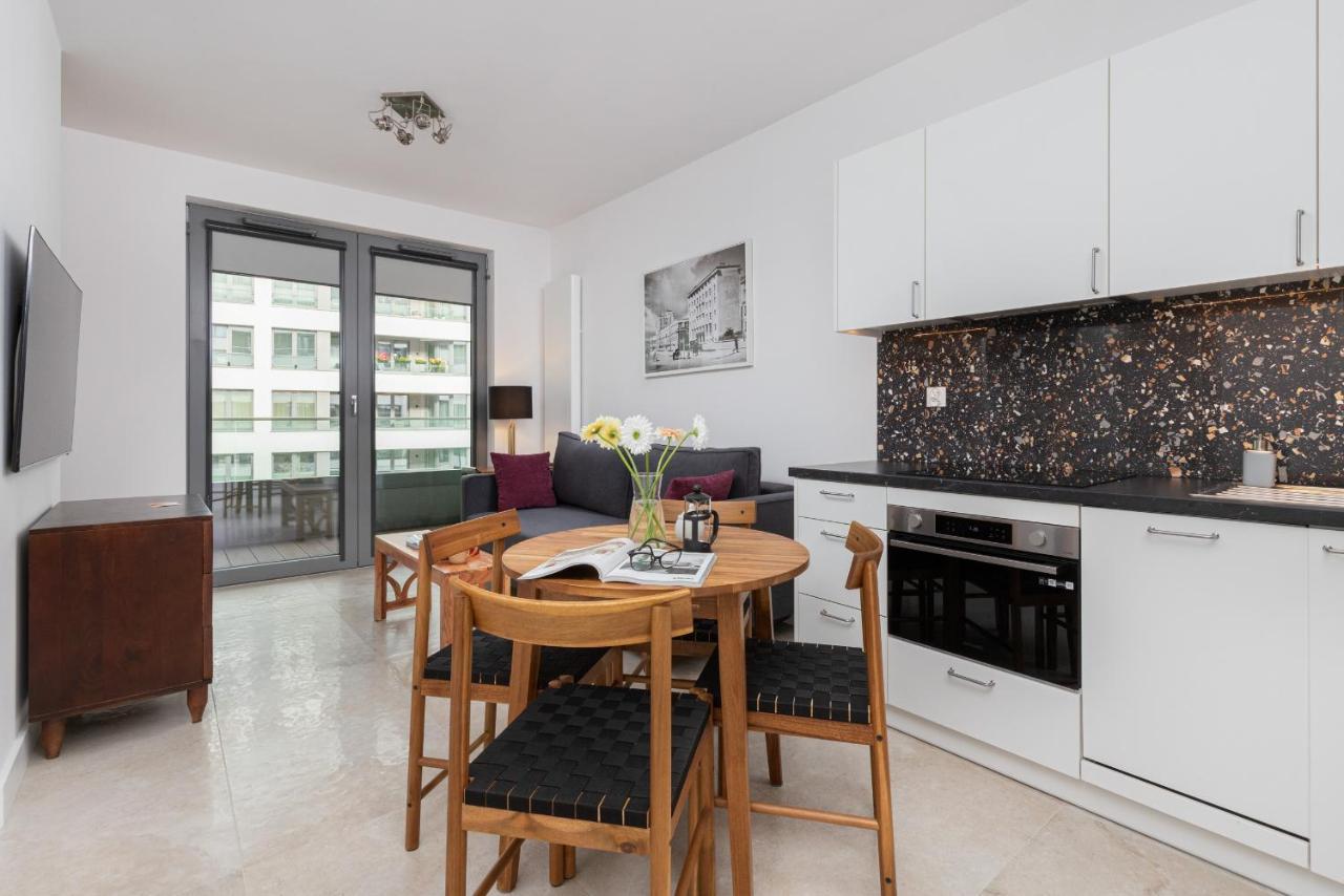 Plac Unii Apartment Gdynia City Centre By Noclegi Renters Luaran gambar
